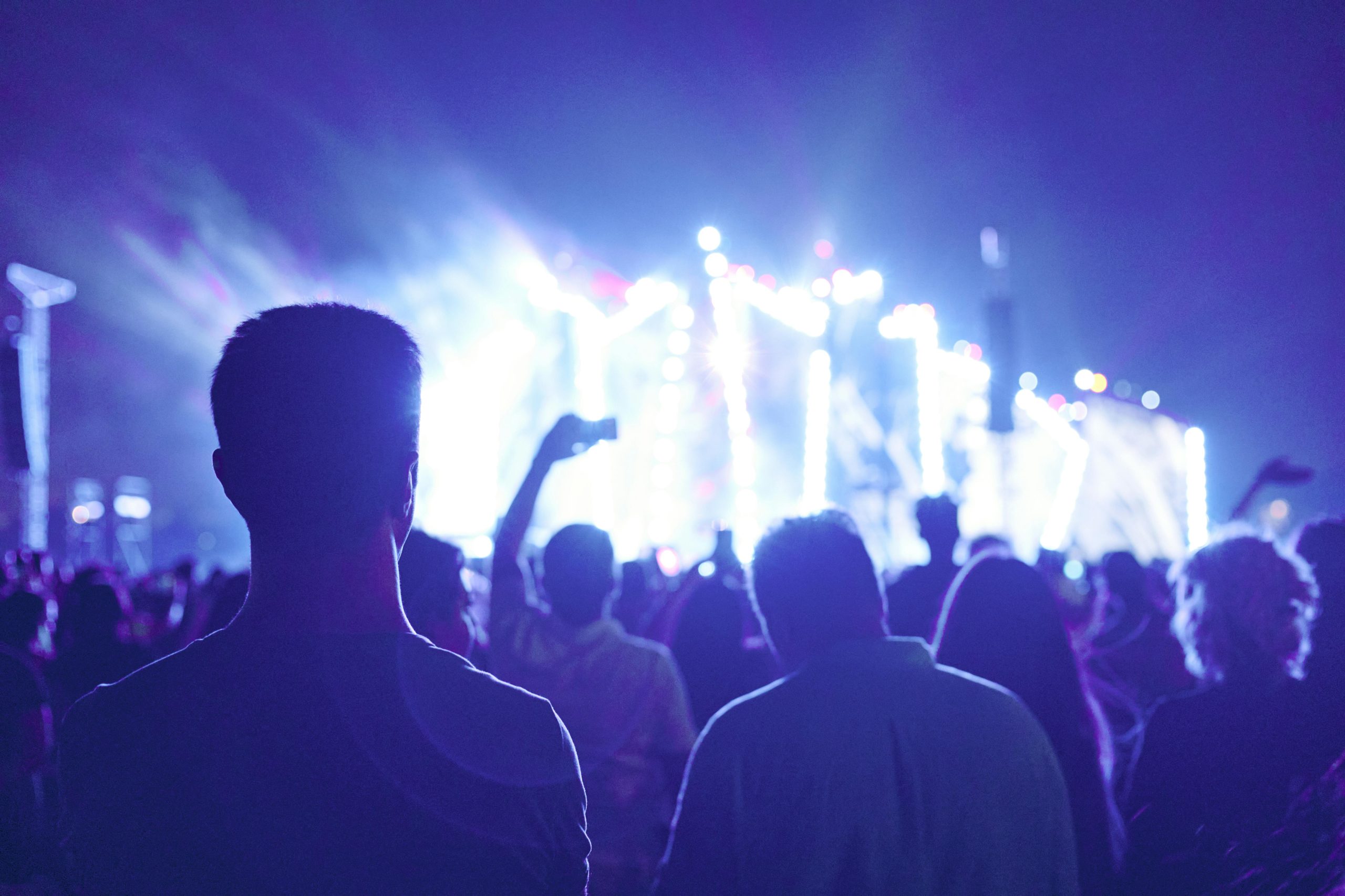 A Budapest GipsyFest harmadszor robbantja szét a színpadot, ezúttal egy különleges új helyszínen, a margitszigeti Kristály Színtéren